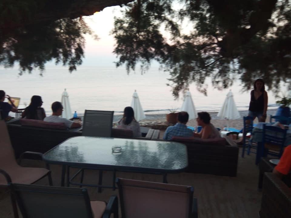 Beachfront Apartment Kato Káto Zákros Dış mekan fotoğraf